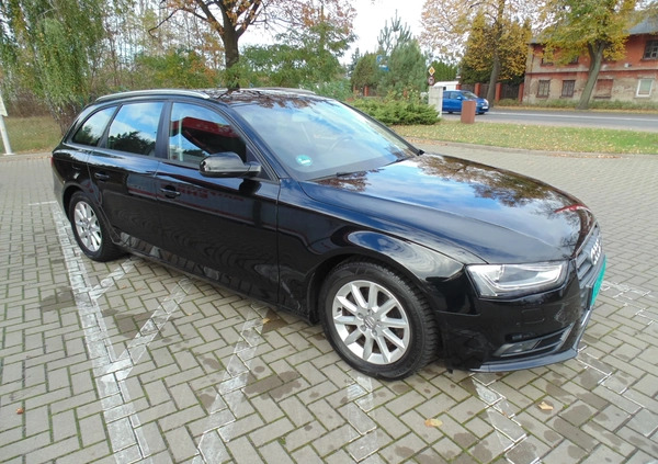 Audi A4 cena 44900 przebieg: 228000, rok produkcji 2013 z Żyrardów małe 172